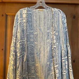 Women's Cover Up/Sweater